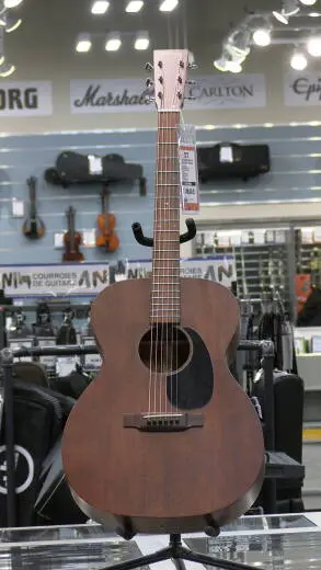 Martin Guitars - 000-15M